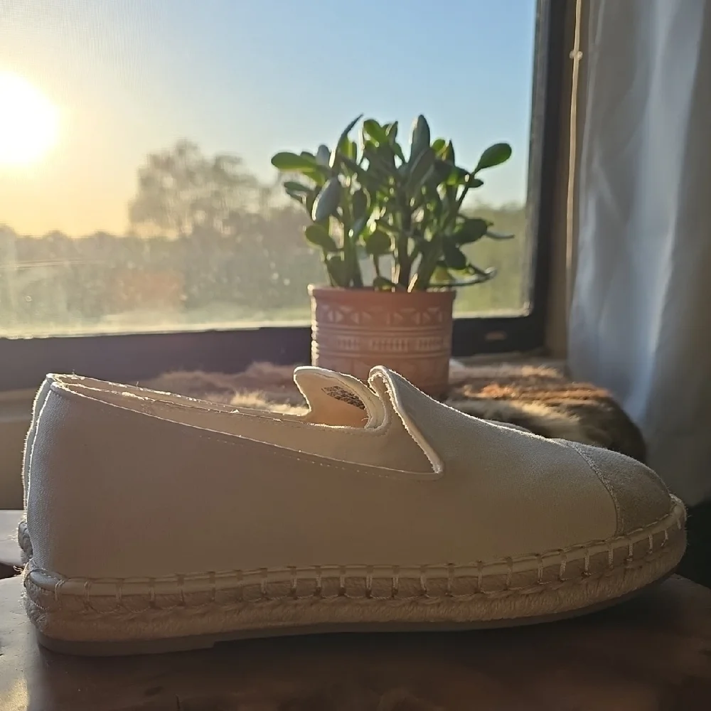 Universal Thread Cream Espadrilles Slip-On Shoes 7